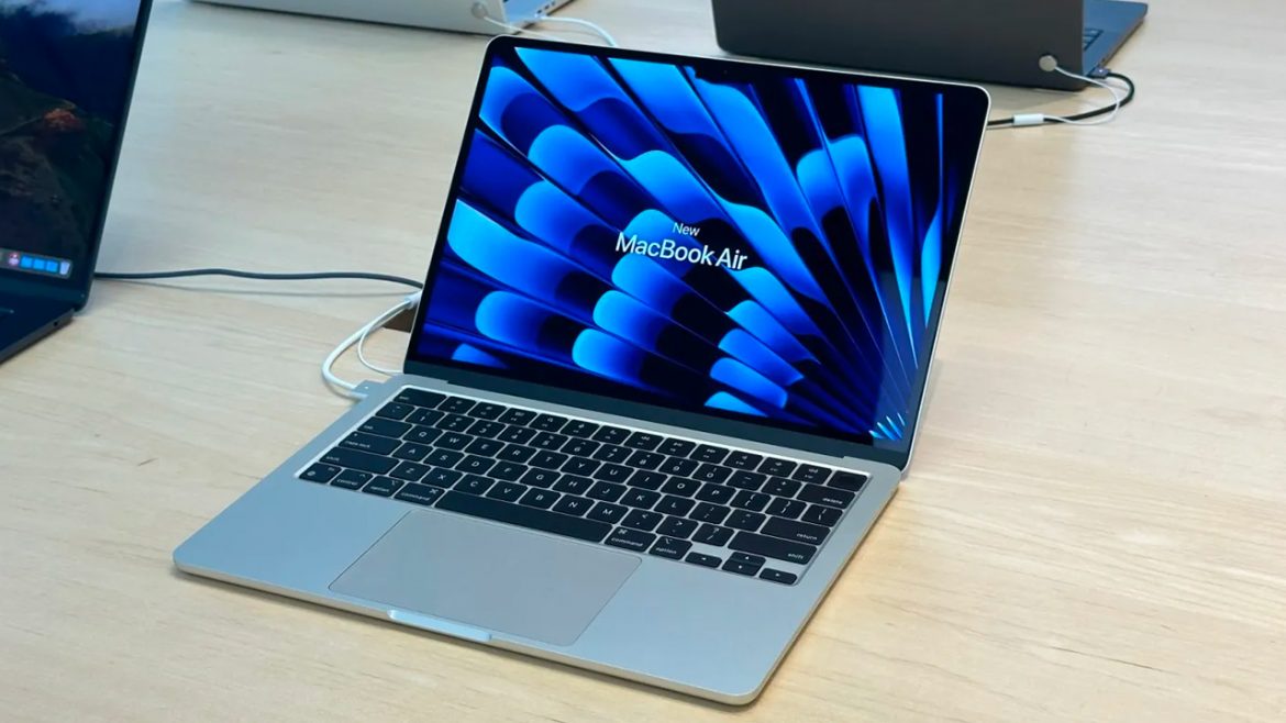 MacBook Air M3 base ha un SSD significativamente più veloce rispetto al M2