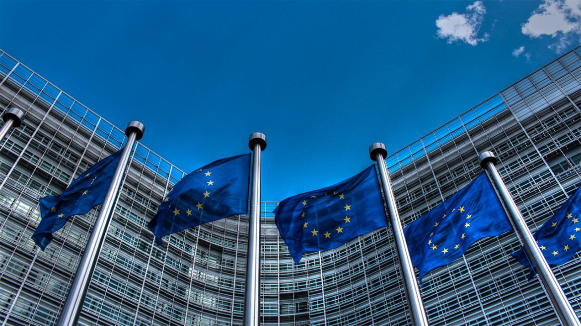 La Commissione Europea approva la nuova legislazione sul diritto alla riparazione