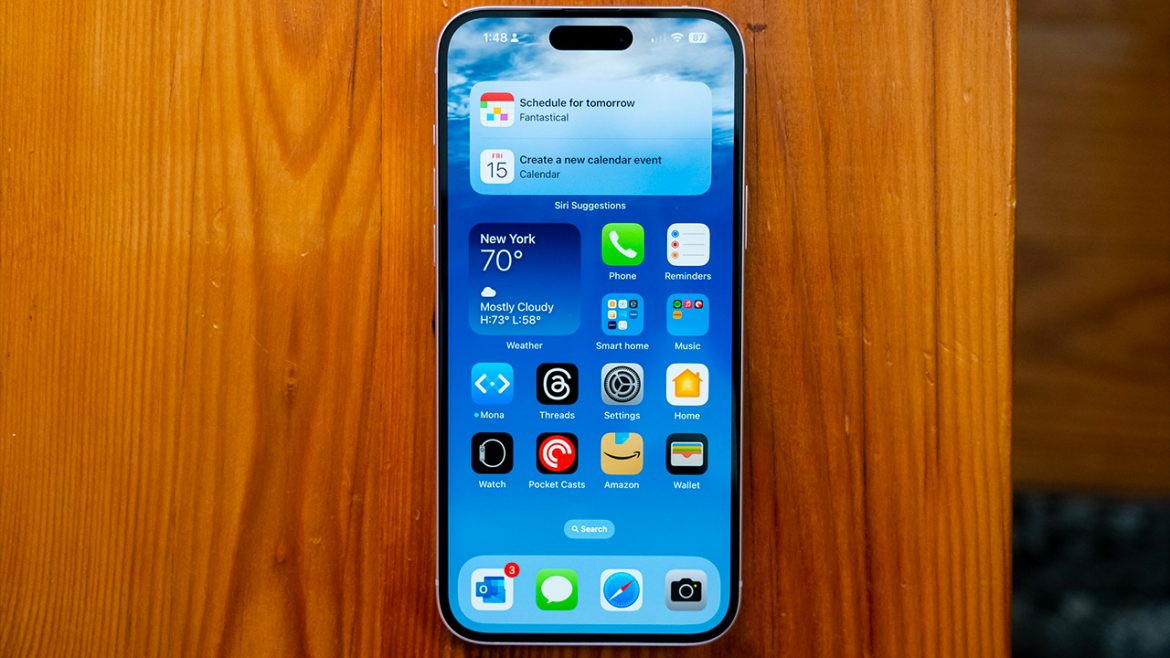 iPhone 16 Pro potrebbe essere dotato di un display più luminoso