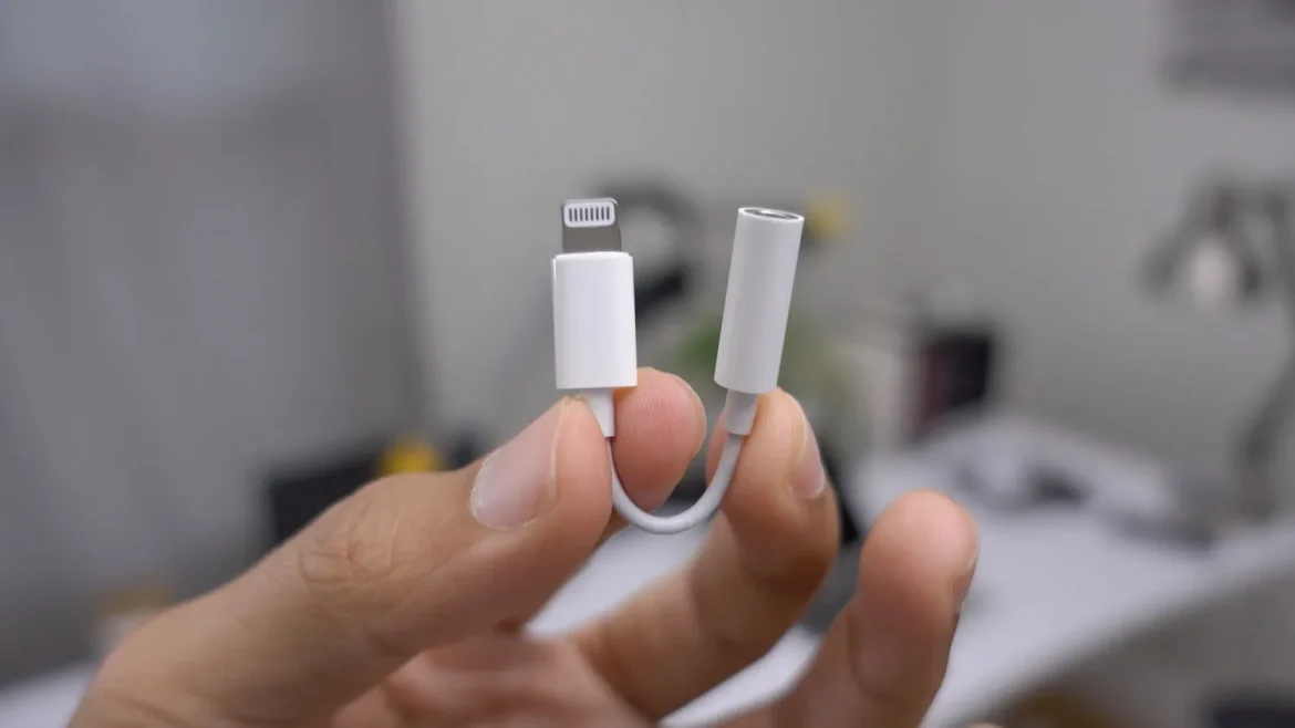 Apple pronta a dire addio all’adattatore da Lightning a jack cuffie (3,5 mm)