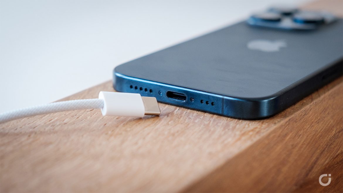 Hacker scoprono una falla nell’USB-C degli iPhone 15: possibili nuove tecniche di jailbreak