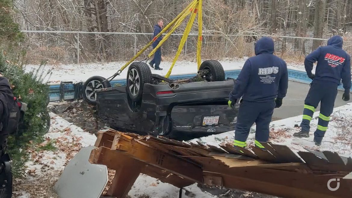 Sviene alla guida e finisce in piscina con l’auto: l’Apple Watch chiama i soccorsi e salva un’altra vita